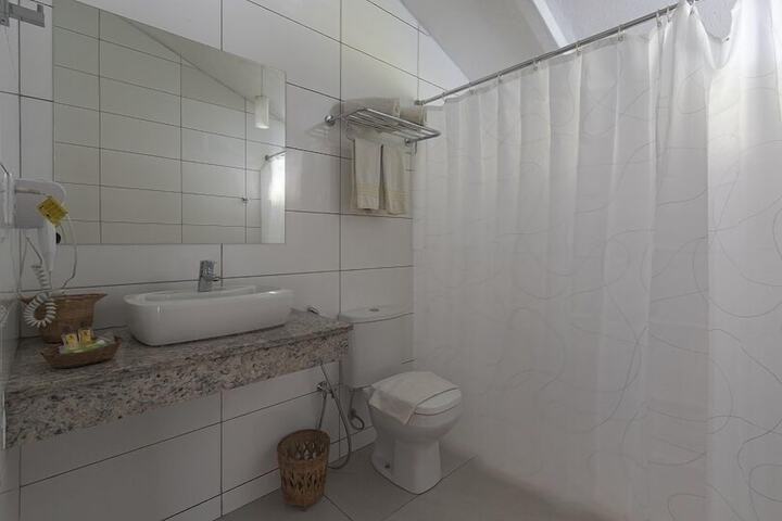 Room 83 of 227