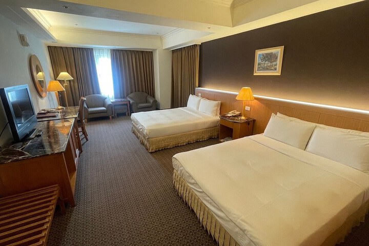 Room 6 of 41