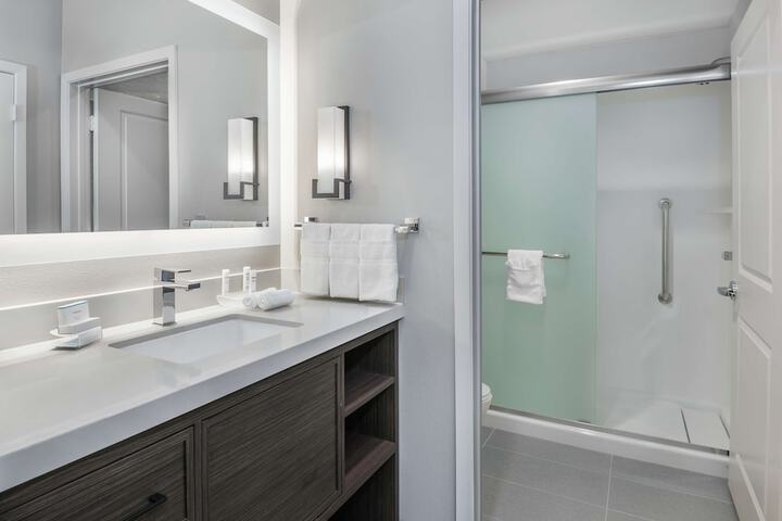Bathroom shower