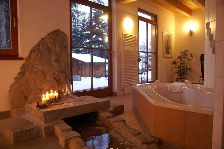 Spa 11 of 43