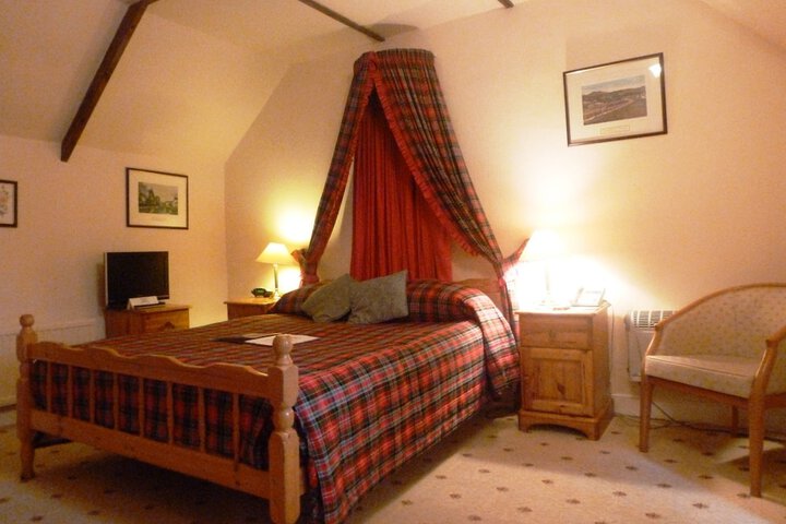 Room 10 of 53