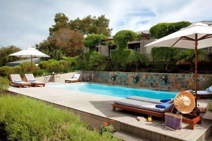 Pool 21 of 37