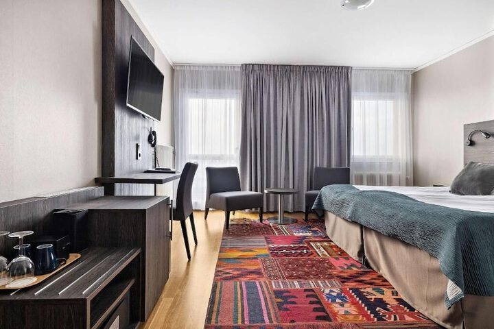 Room 46 of 96