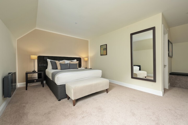 Room 15 of 61