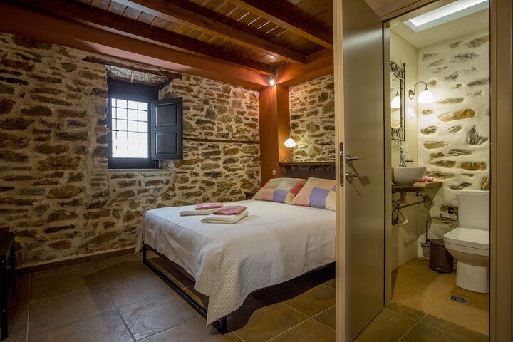 Room 4 of 39