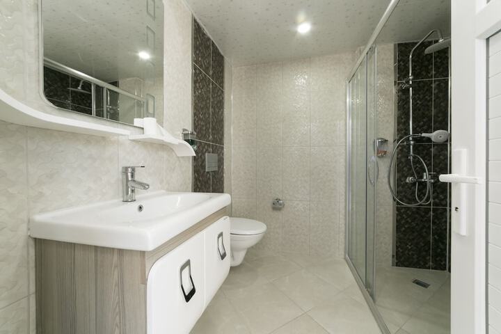 Room 15 of 22