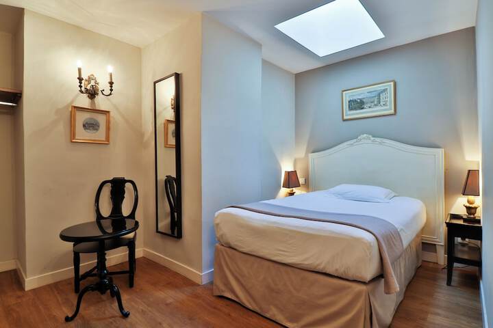 Room 20 of 50