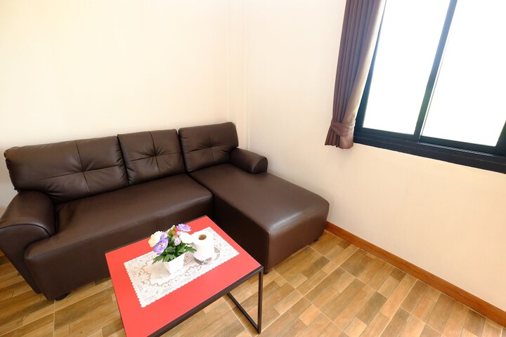 Room 15 of 32