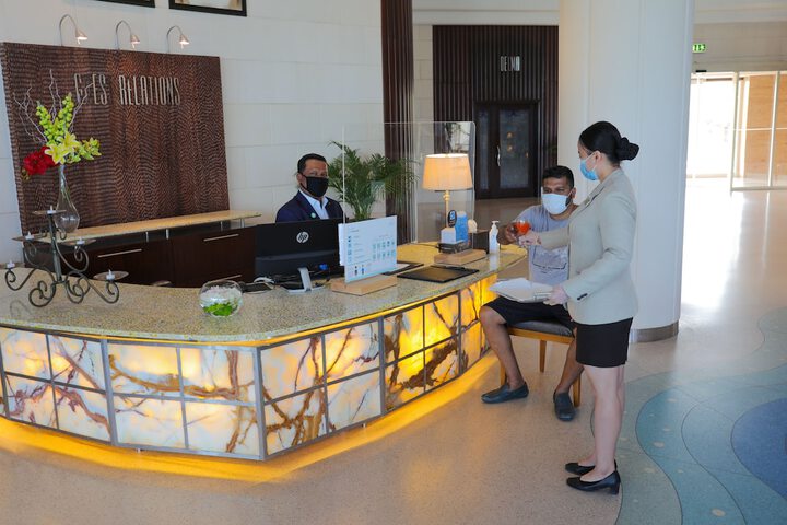 Hotel Interior 4 of 124