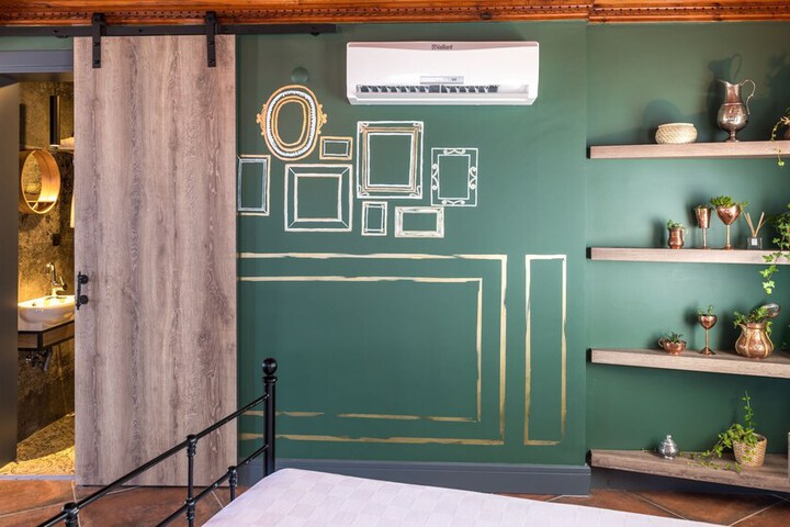 Room 3 of 58
