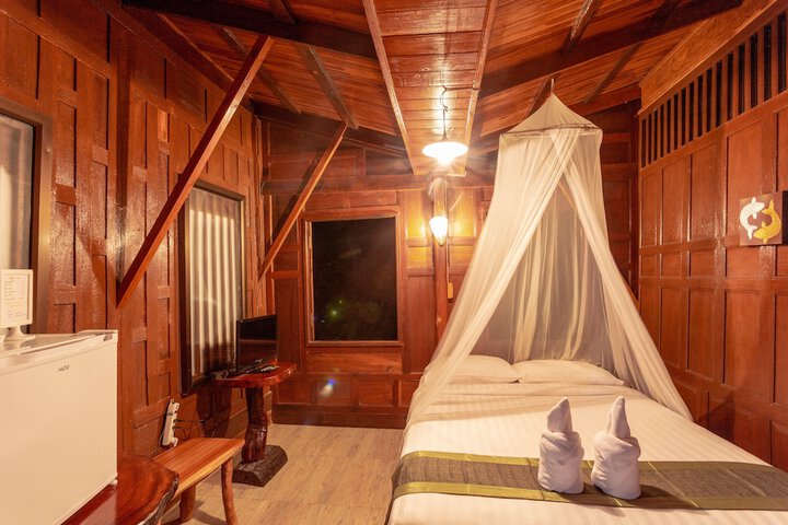 Room 6 of 70