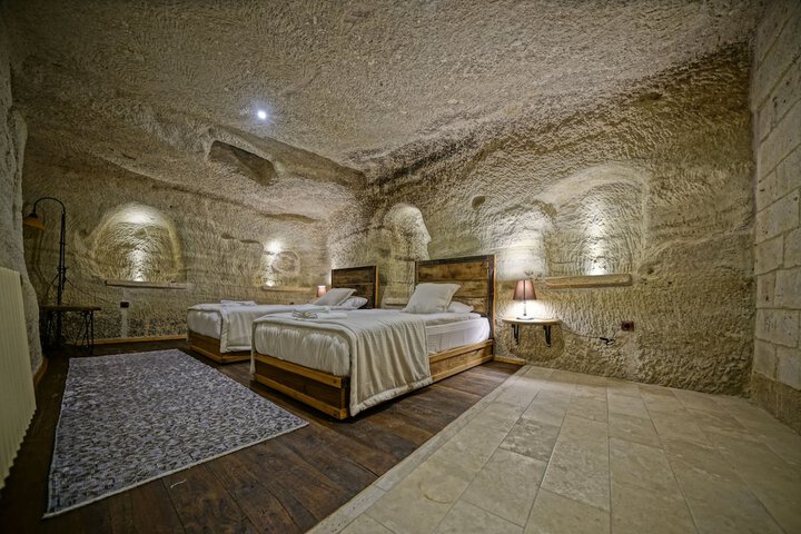 Room 18 of 68