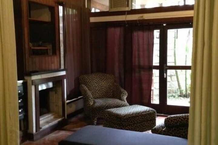 Room 8 of 22