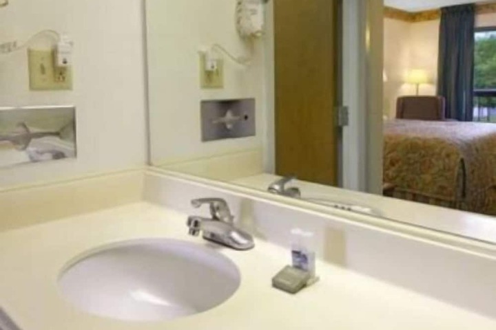 Bathroom sink