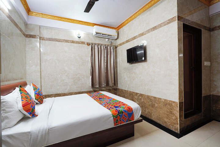 Room 7 of 28