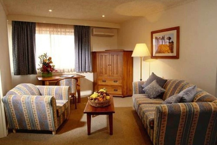 Room 16 of 32