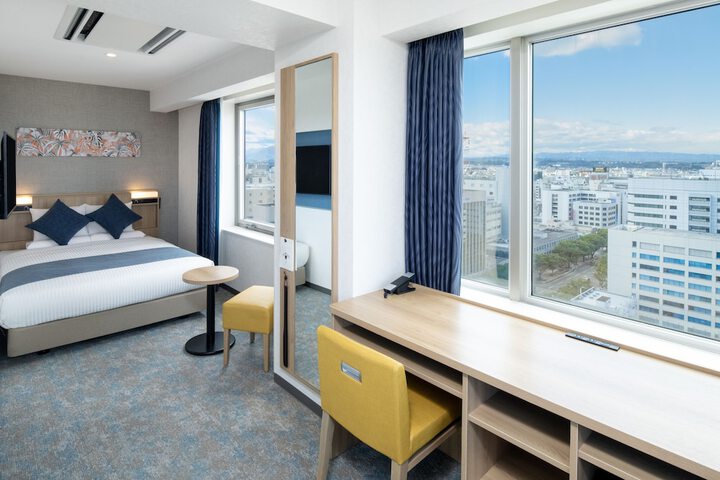 Room 18 of 79