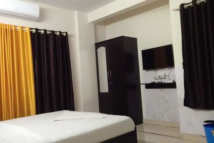 Room 10 of 23