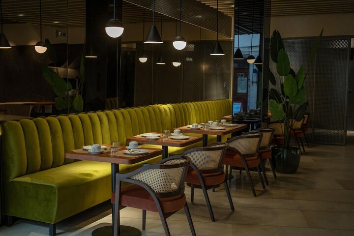 Dining 73 of 94