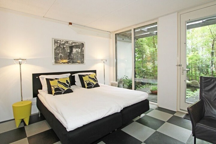Hotel Suite Photo