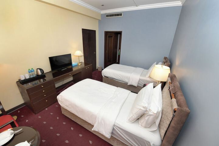 Room 18 of 24
