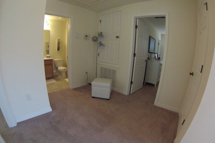 Room 7 of 24