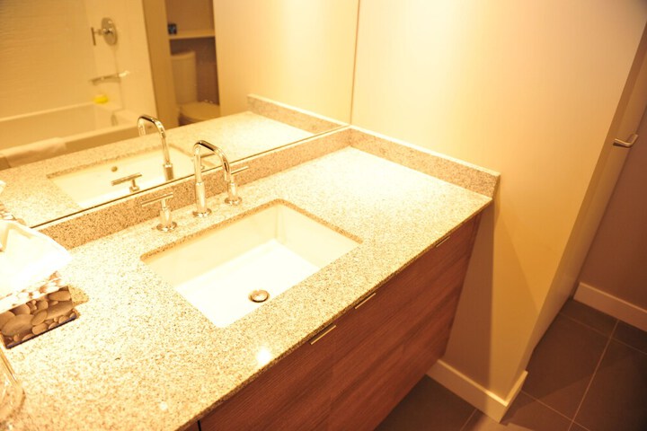 Room 17 of 19