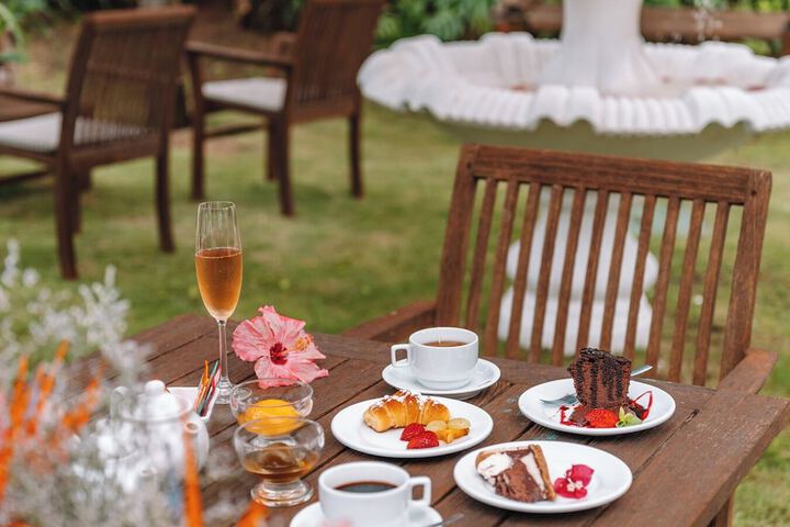 Breakfast/Coffee Service 41 of 61