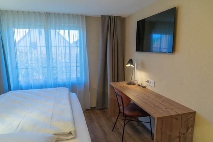 Room 45 of 125