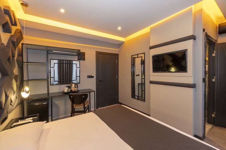 Room 29 of 49