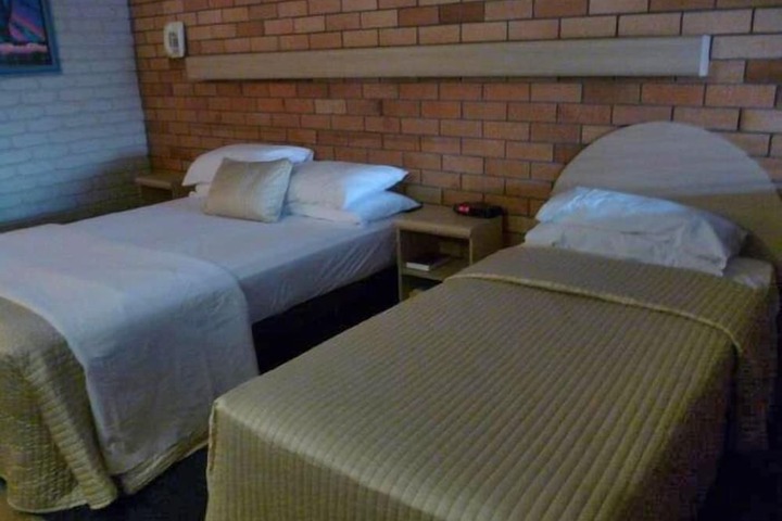 Room 4 of 46