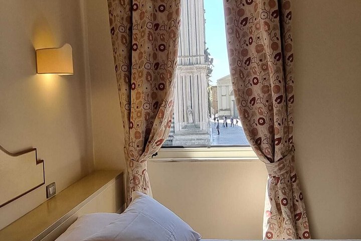 Room 11 of 21