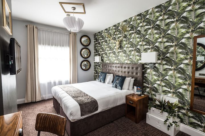 Room 16 of 112