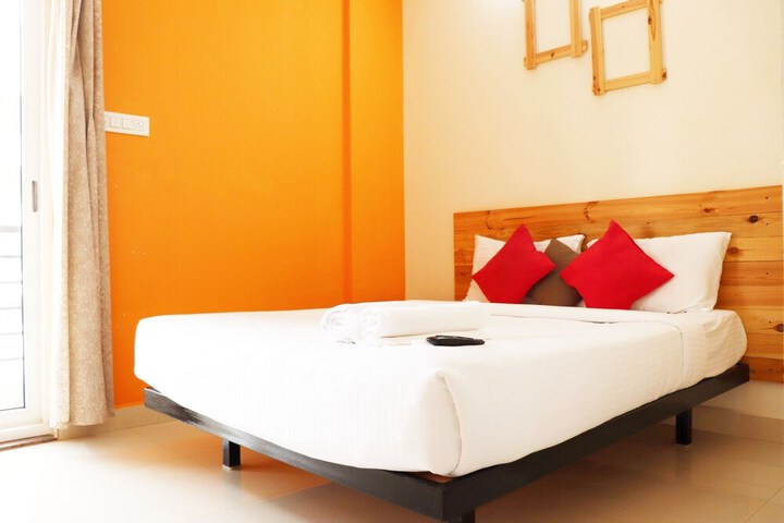 Room 5 of 48