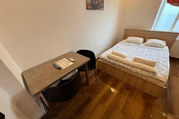 Room 36 of 86
