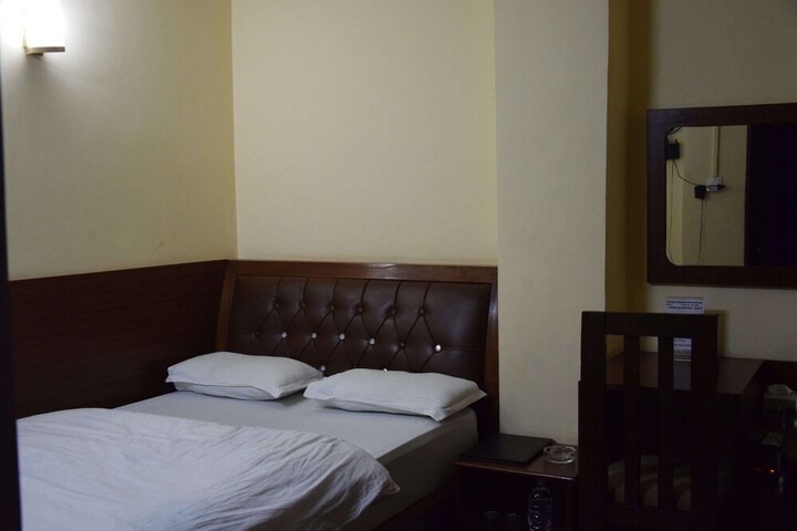 Room 15 of 31