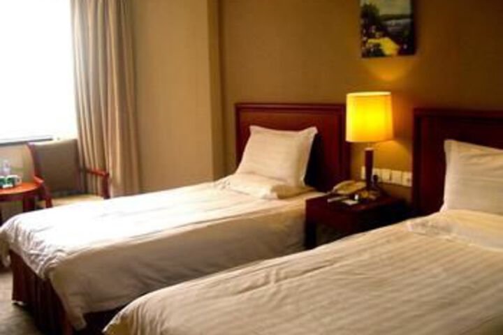 Room 5 of 22
