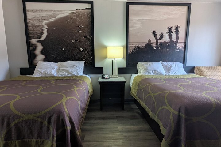 Room 9 of 21