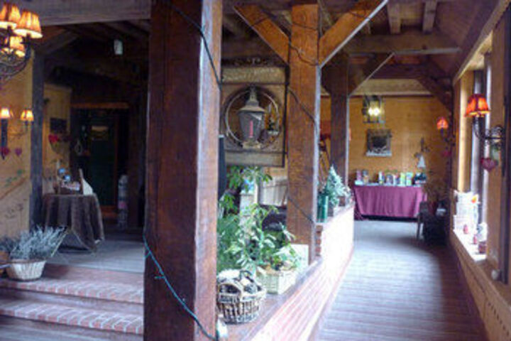 Hotel Interior 8 of 31