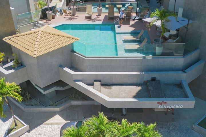 Pool 33 of 43