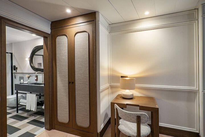 Room 20 of 71