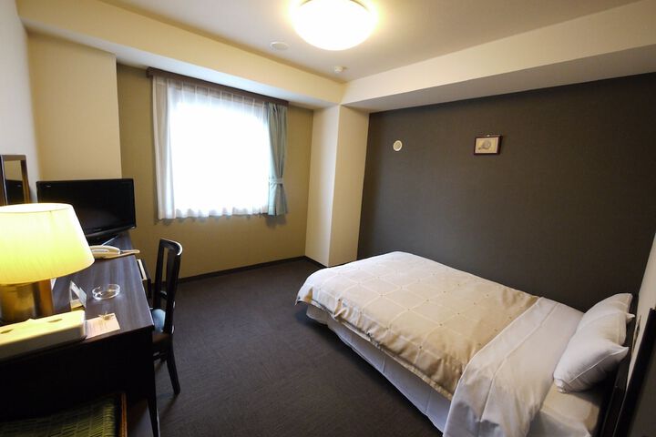 Room 3 of 26