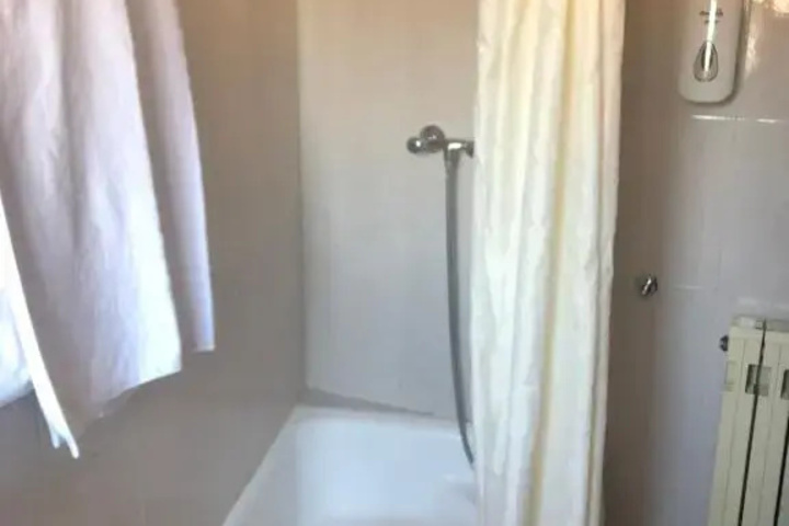 Room 8 of 8
