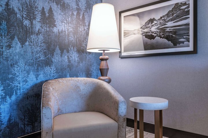 Room 32 of 72