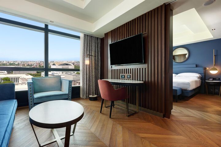 Room 34 of 147