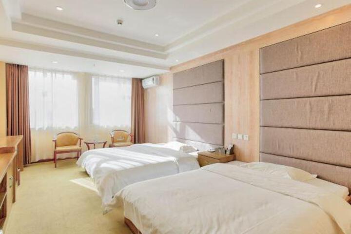 Blue Sky Hotel