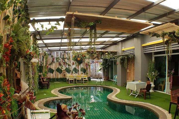 Pool 35 of 48