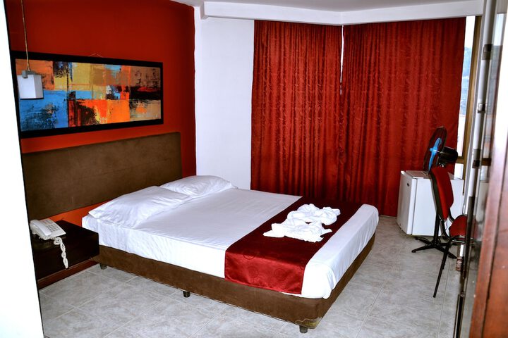 Room 7 of 24