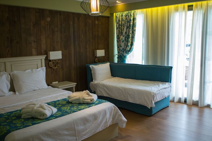 Room 10 of 47