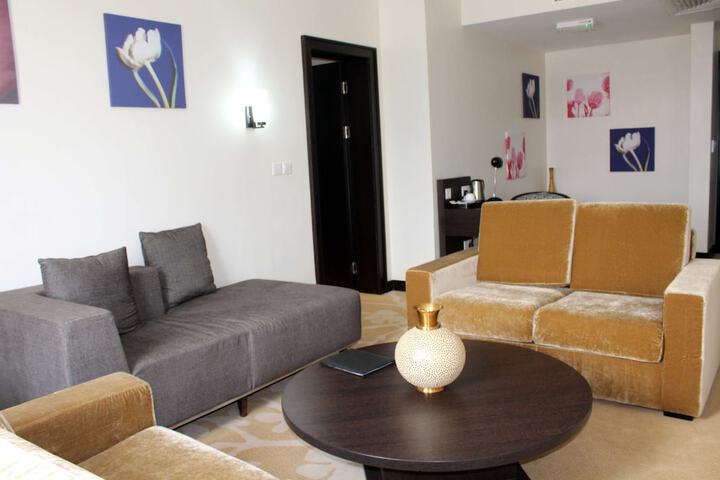 Room 14 of 37